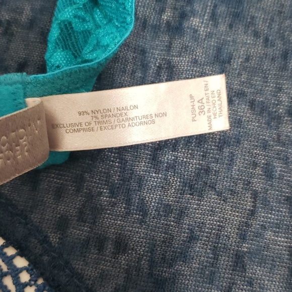 Turquoise Victoria's Secret Pushup Bra with  Lace - Picture 6 of 7